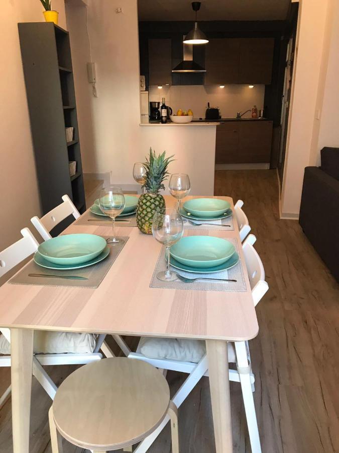 Cactus 2 Bedroom Apartment On Calle San Miguel Minutes From The Beach By Namaste Elite Torremolinos Eksteriør billede